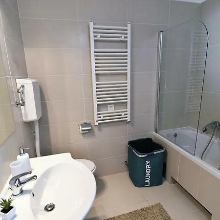 Fran & Blue Apartment